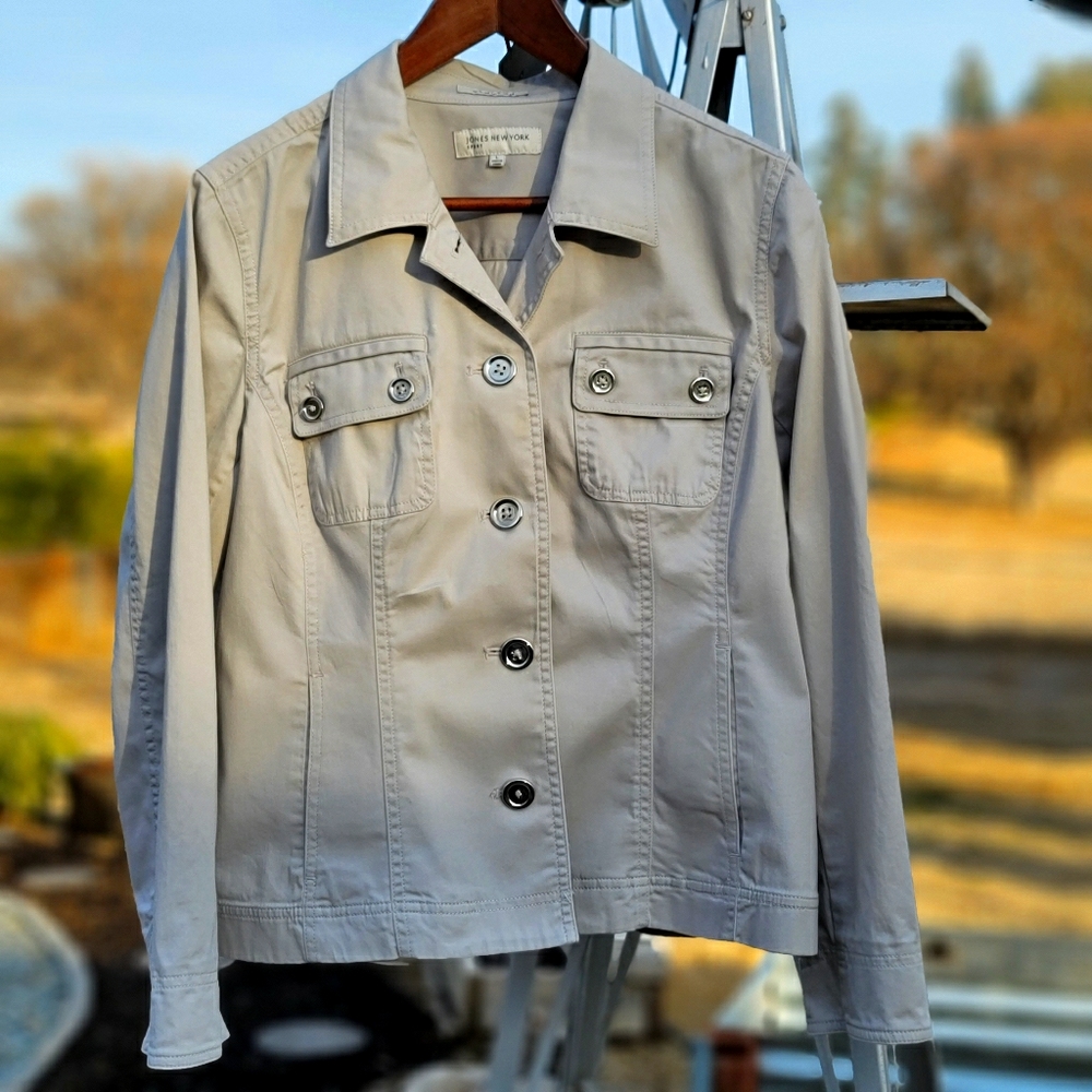 Light tan jacket